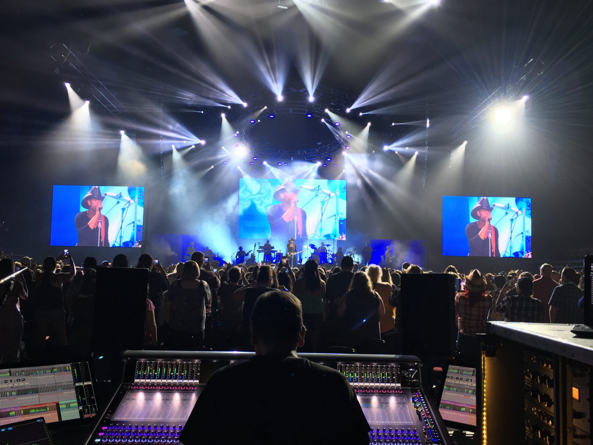 The Benefits of Choosing AV Vegas for Audio Visual Rentals in Las Vegas ...
